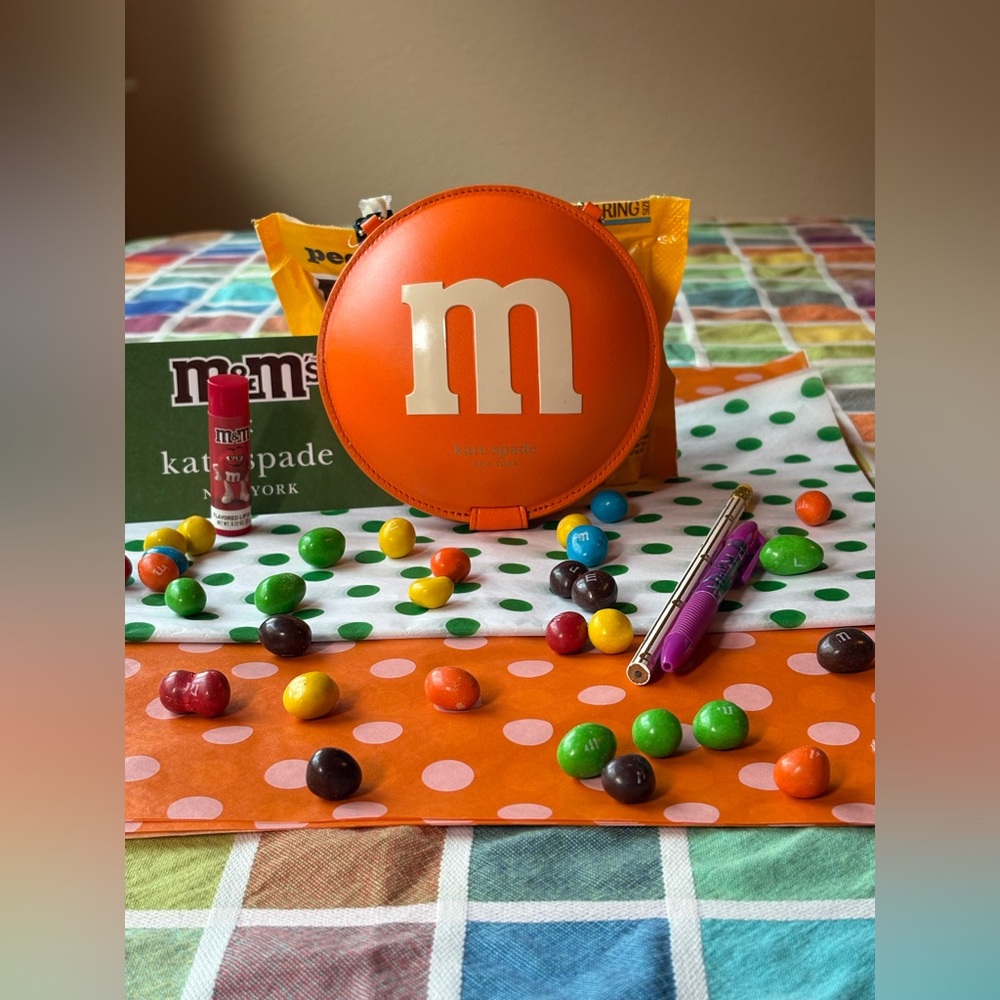 🟠 M&M'S® X KATE SPADE NEW YORK CHAIN COIN PURSE  🟠 NWT 🟠
